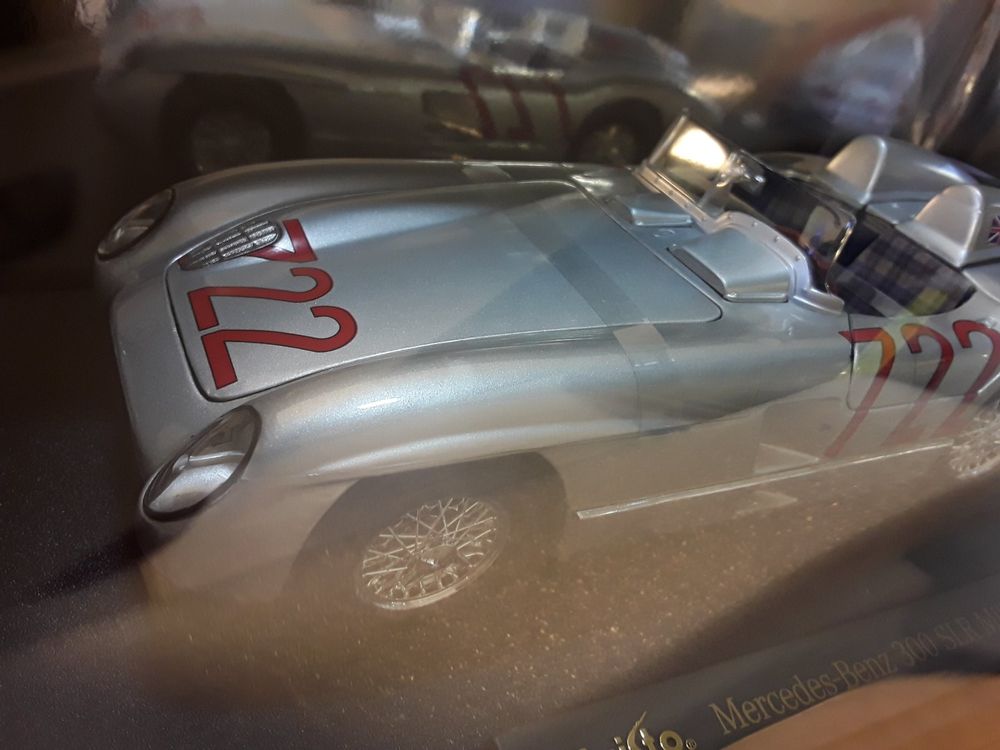D'OCCASION ! MAISTO Mercedes Benz 300 SLR Coupé  Uhlen Peau Argent Maßstab 1:18 EUR 38,42