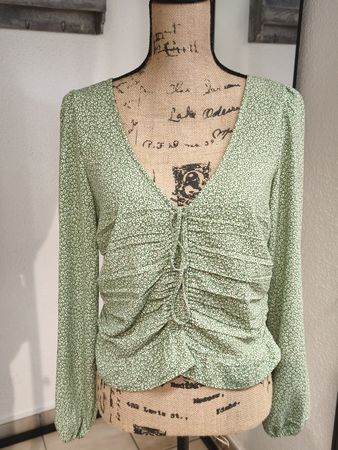 Damen Oberteil H&M grün geblümt Grösse M guter Zustand