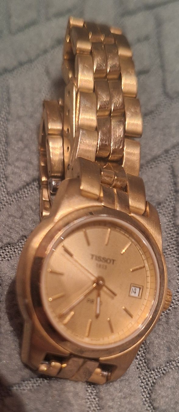 Tissot Uhren: Montre Tissot PR50 ladies – Gebraucht aus La Chaux-de-Fonds von kellina 1