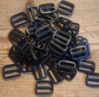 45 Stk. Tri-Glide Schieber, Steckschnalle 25mm, Schwarz