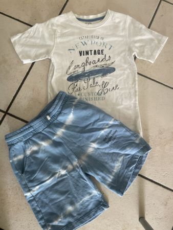 Sommer-Set T-Shirt & kurze Zara Hose Gr. 122/128 Top Zustand