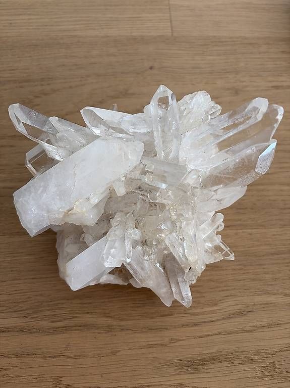 Minéraux & Lithothérapie: Bergkristall – Neuf avec emballage d'origine à Kilchberg ZH par rom_6bf7 4