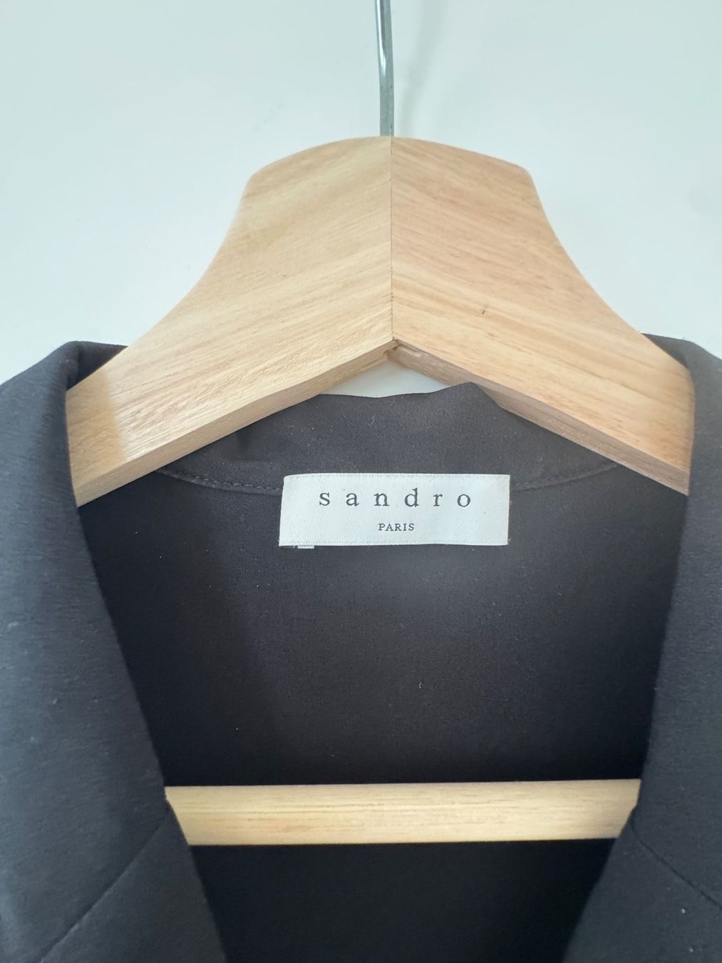 Sandro Vestiti: Robe noire Sandro plissée chic et élégante taille 36 S – Usato da Adliswil venduto da sskb 1