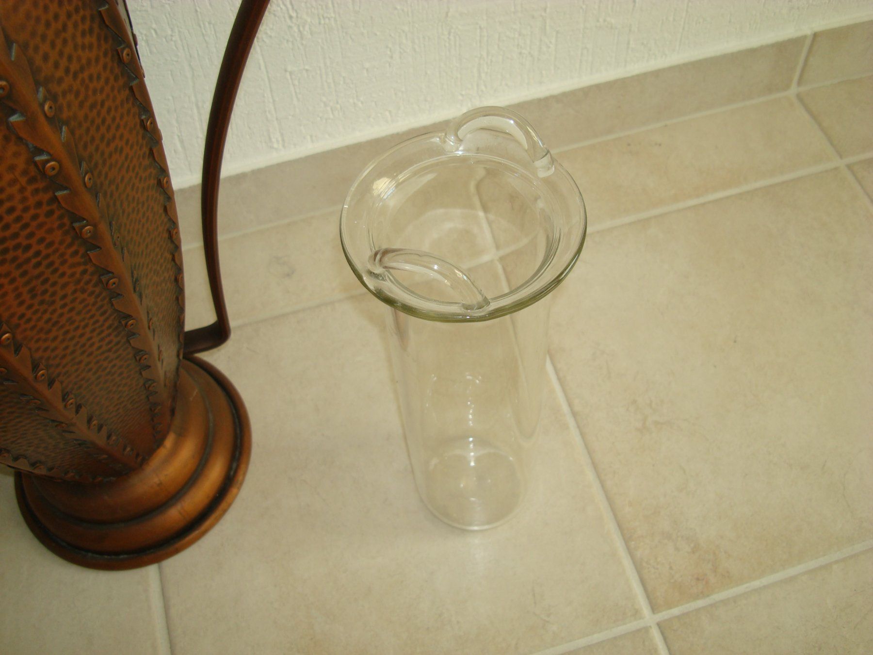 Vasi & Recipienti: VON HAND GEMACHTE KUPFER VASE MIT GLAS EINSATZ – Usato da Scherz venduto da 5246 2