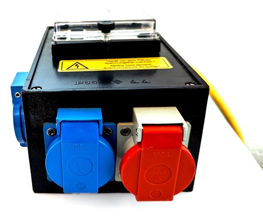 GIFAS Elettrotecnica: mobiler Stromverteiler GIFAS  400 Volt mit FI-Schalter – Usato da Uetikon am See venduto da Tomarrani