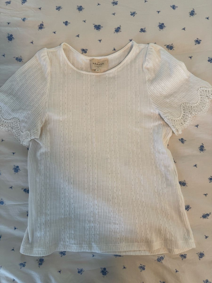 Sezane T-shirt: Sézane T-Shirt – Usato da Aarau Rohr venduto da ash_m7hq