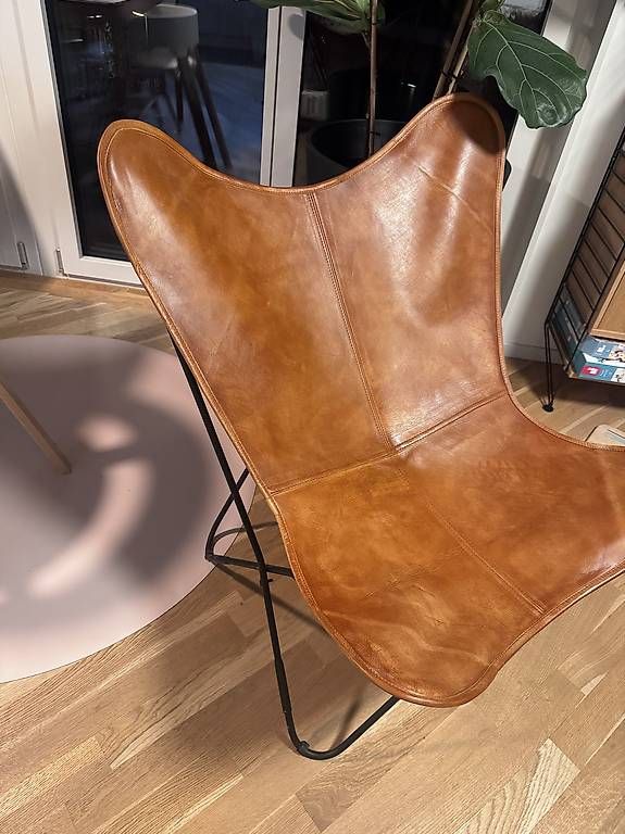 Poltrone: Butterfly Sessel – Usato da Zürich venduto da Barbora.Ko 1