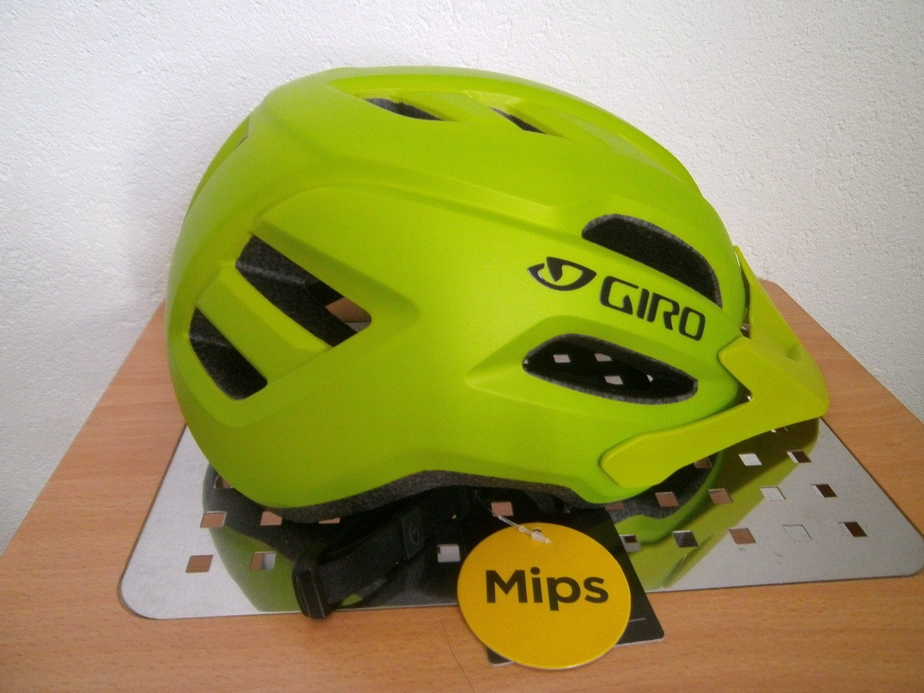 Helme: Casque de vélo modèle GIRO – Neu und originalverpackt aus Moutier von Mouschka