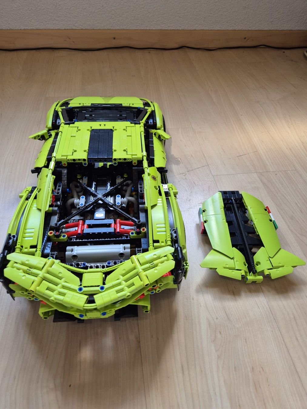 Lego Kit di costruzioni: Top Zustand! Lego Technic Lamborghini Sian – Usato da Pfungen venduto da Mizutayio 8
