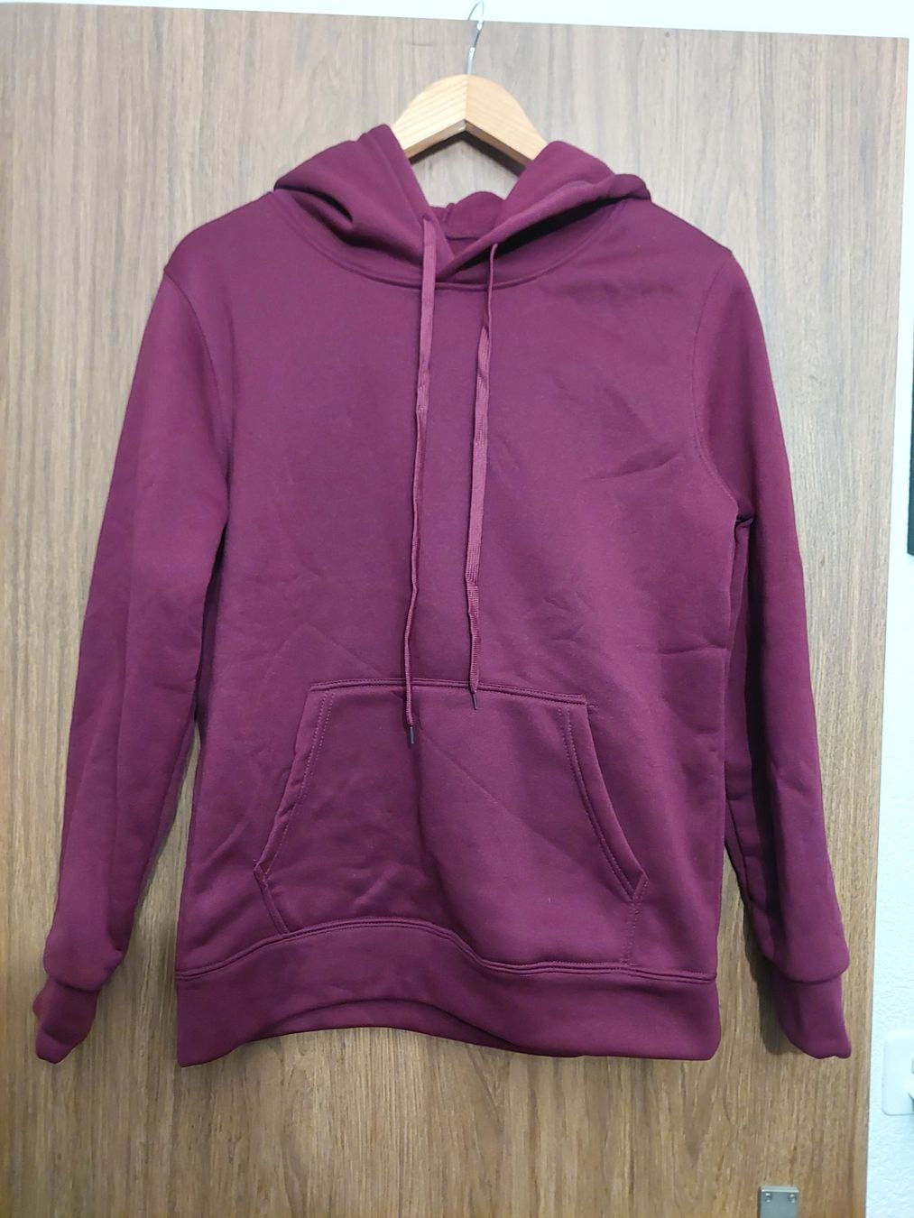Pulls & Sweat-shirts: Kapuzenpulli magenta – Neuf (Voir description) à Uetendorf par lau_2vqn
