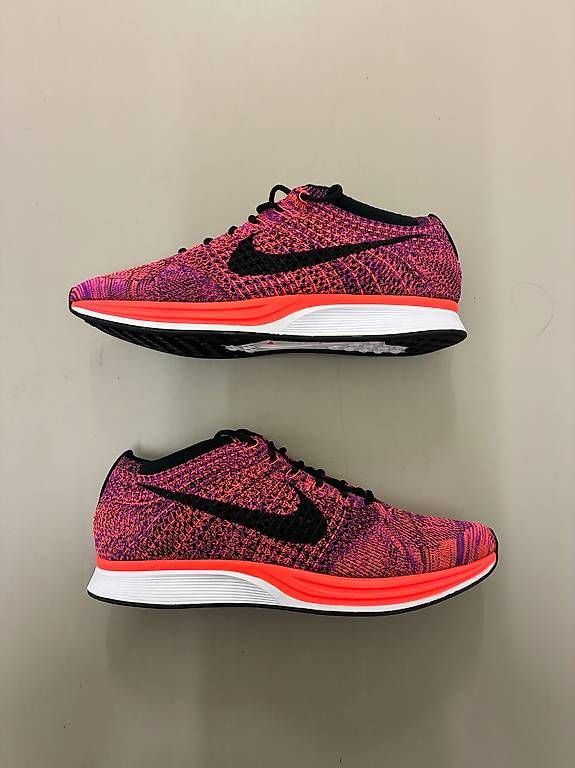 Nike Scarpe da uomo: Nie getragene Nikes / Grösse 42 – Nuovo (secondo la descrizione) da Kloten venduto da Boki_1987