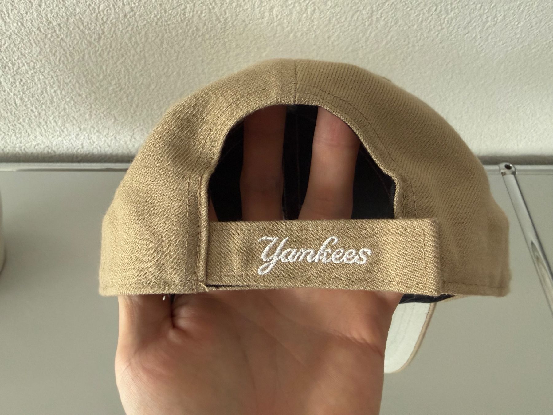 Sonstige Kleidung & Accessoires: New Era New York Yankees Cap, beige – Gebraucht aus Winterthur von Louvre91 1