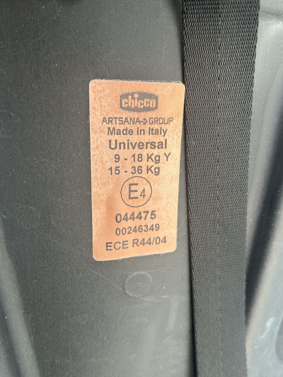 Chicco Auto-Kindersitze: 2 Stk. Kindersitz Chicco Autositz – Gebraucht aus Aarau von R-O-G-E-R 2