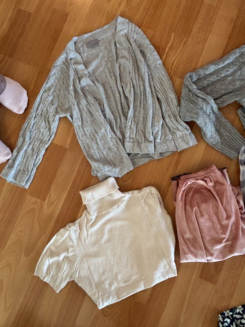 Lotti di vestiti: Damenkleiderpaket Grösse S – Usato da Olten venduto da Sonjason 2