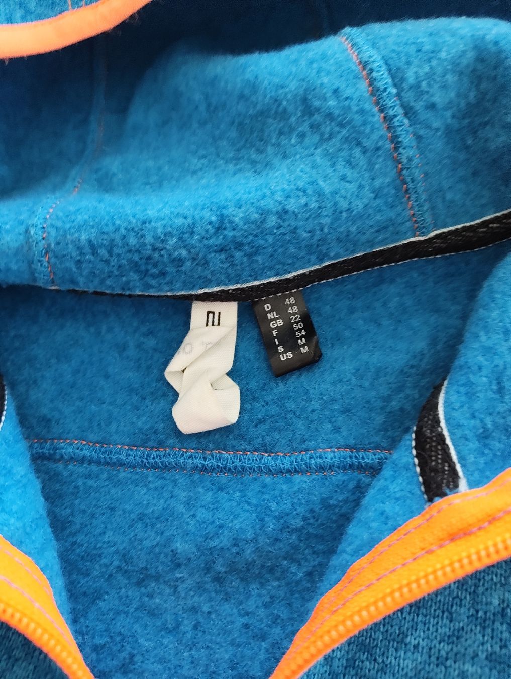 North Face Lotti di vestiti: Fleecejacken Set – The North Face, Vaude, Bench.. – Usato da Sion venduto da Mizzaa 5