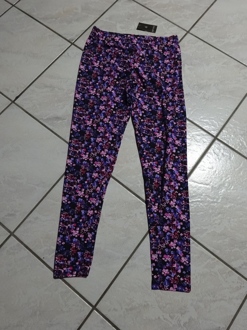 Leggings: Hübsche Leggins/Esmara – Nuovo (secondo la descrizione) da Rothrist venduto da Mistery1