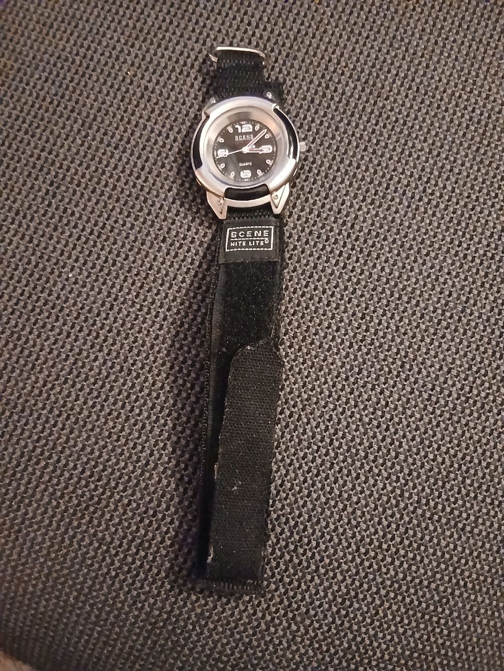 Montres: SCENE Quarzuhr  – D'occasion à Muri AG par ang_dk2j 1