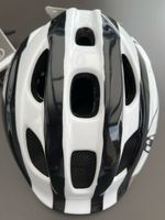 Fahrradhelm schwarz weiss gestreift mit Pirat Motiv Grösse S