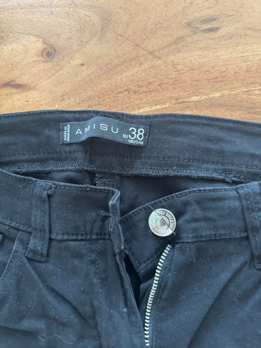 Pantalons: Shorts Gr.38  – D'occasion à Sissach par fre_m8fn 2