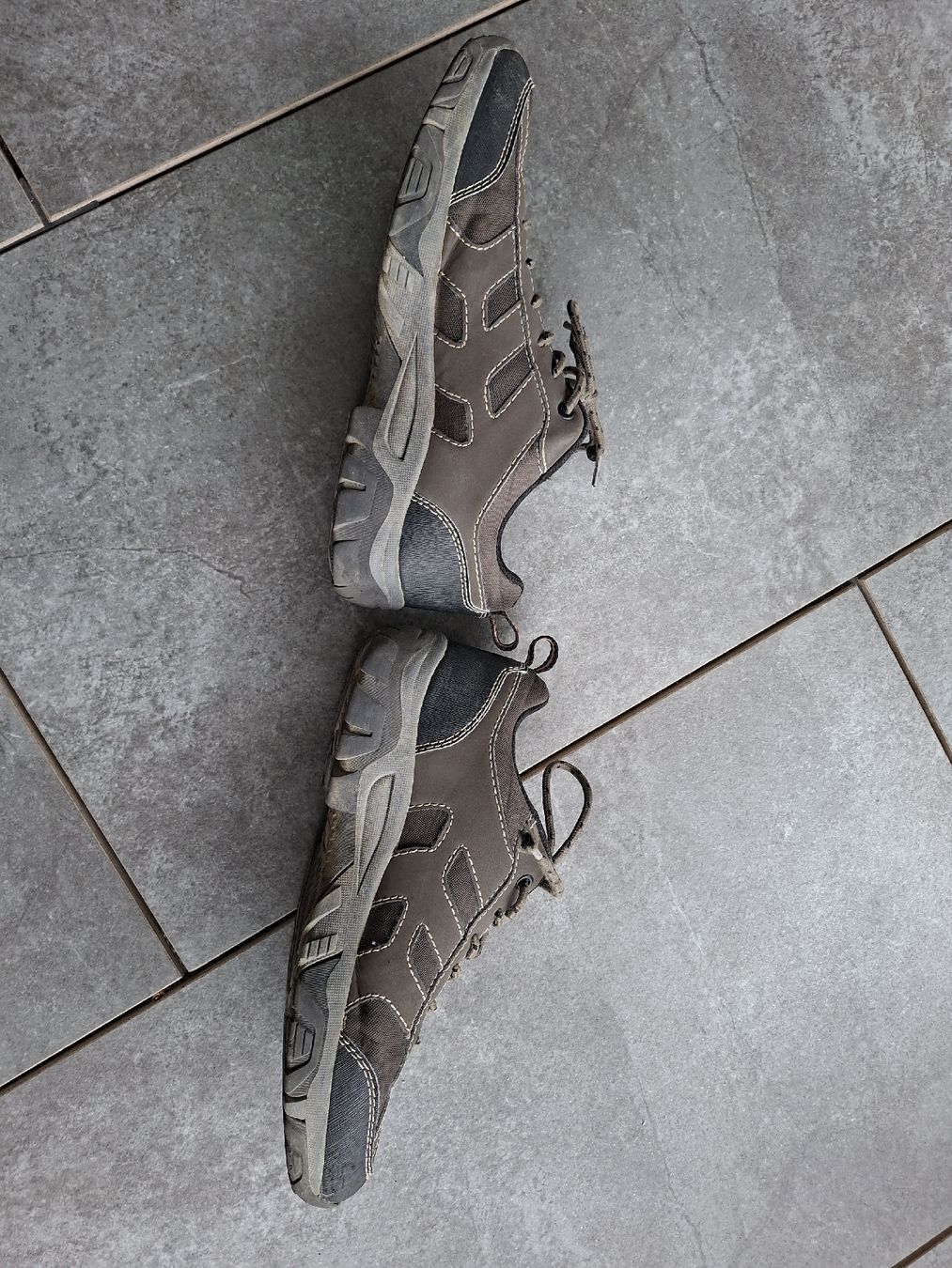 Landrover Scarpe per ragazzi: Trekking- / Wanderschuh Landrover Gr 41 – Usato da Unterengstringen venduto da NiLi_2012 2