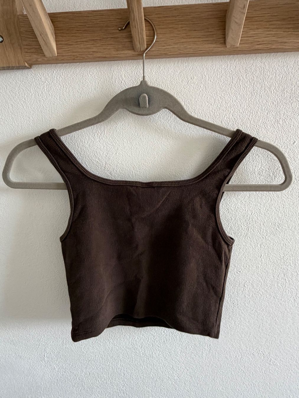 H&M Top: H&M brown tank top – Usato da Winterthur venduto da 200_g8ht 1