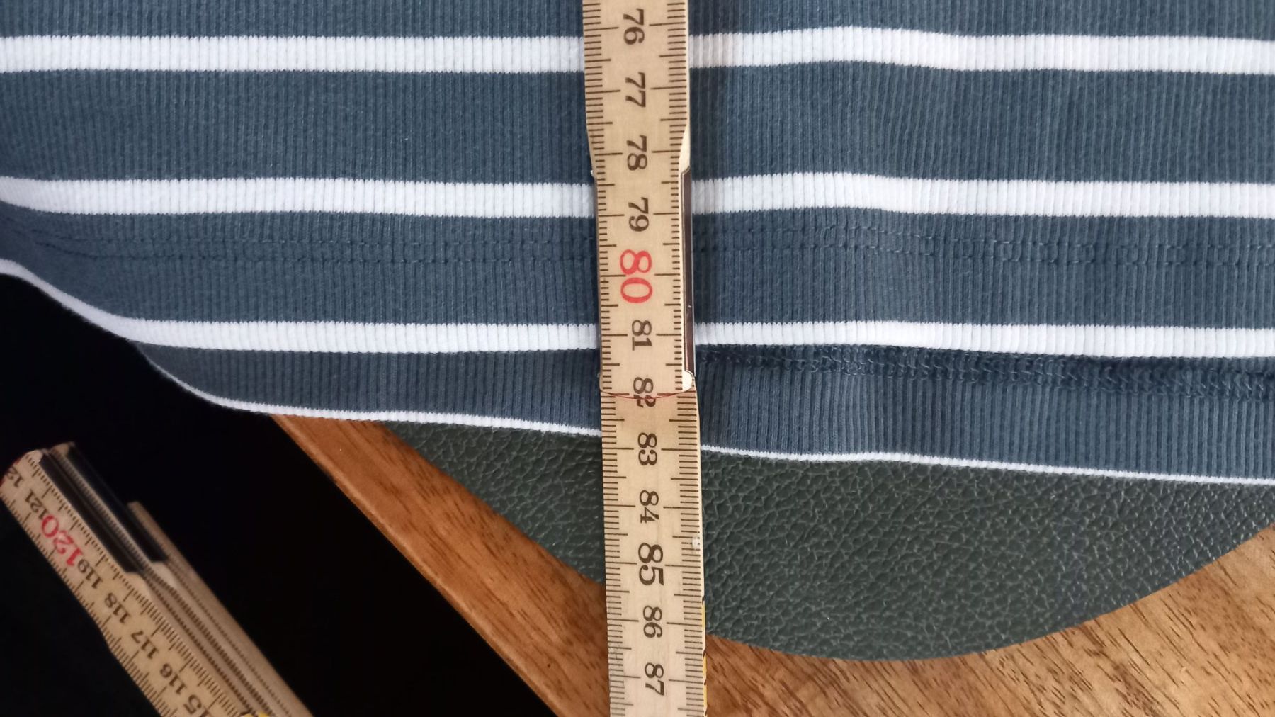 Calvin Klein Vestiti: NEUVE Robe Calvin Klein Fr. 100.00 – Nuovo (secondo la descrizione) da Boudry venduto da Fionette 4