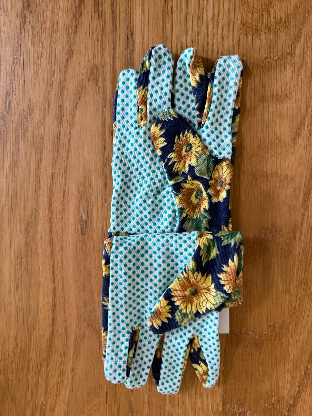 Handschuhe & Handstulpen: 🌻🌻🌻Gartenhandschuhe mit Sonnenblumenmuster, Neu, Grösse S – Neu und originalverpackt aus Flawil von knallfix69 1