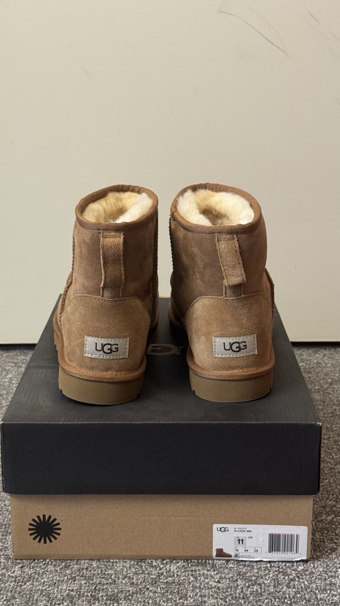 Ugg Scarpe da uomo: UGGS Ungetragen EU44 – Nuovo e nell'imballaggio originale da Zürich venduto da ow7700 1
