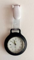 Schwarze Clip-Uhr für Beruf und Alltag