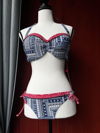Neuer Bikini, exotisches Muster, Gr. 38, B/C