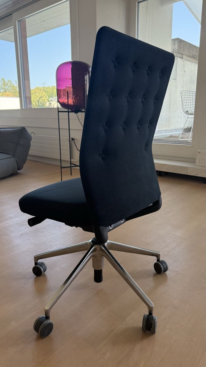 Vitra Stühle: Vitra ID Trim Bürostuhl – Neu (gemäss Beschreibung) aus Uitikon Waldegg von mosss.m 1