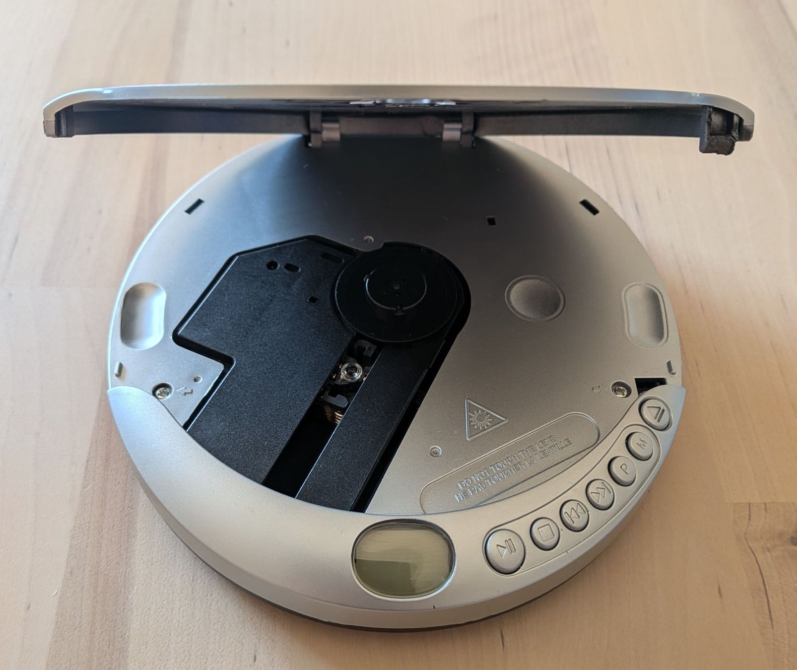 Tragbarer Mediaplayer: Intertronic tragbarer CD Player CD-1 MP3 – Gebraucht aus Illnau von Flomi75 1