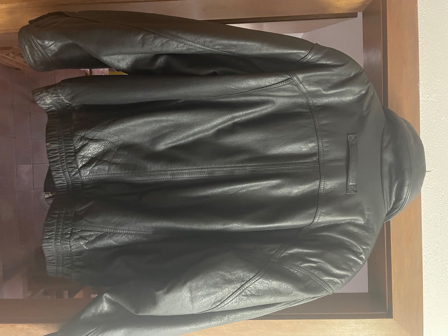 Vestes: Schöne echt Lederjacke – D'occasion à Oetwil am See par 12P11P10P 1