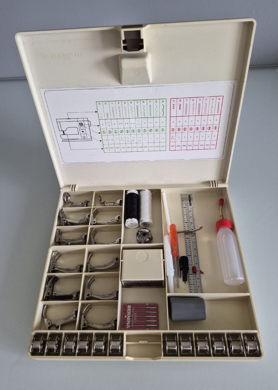 Bernina Nähmaschinen: Bernina Zubehörbox  – Gebraucht aus Rothenburg von Rofivo