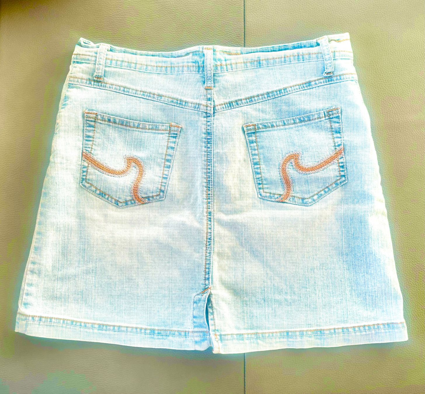 Gonne: Infinity Jeans Minirock, Gr. 40, Denim hellblau, Sommer! – Usato da Zürich venduto da Iva_Nova 1