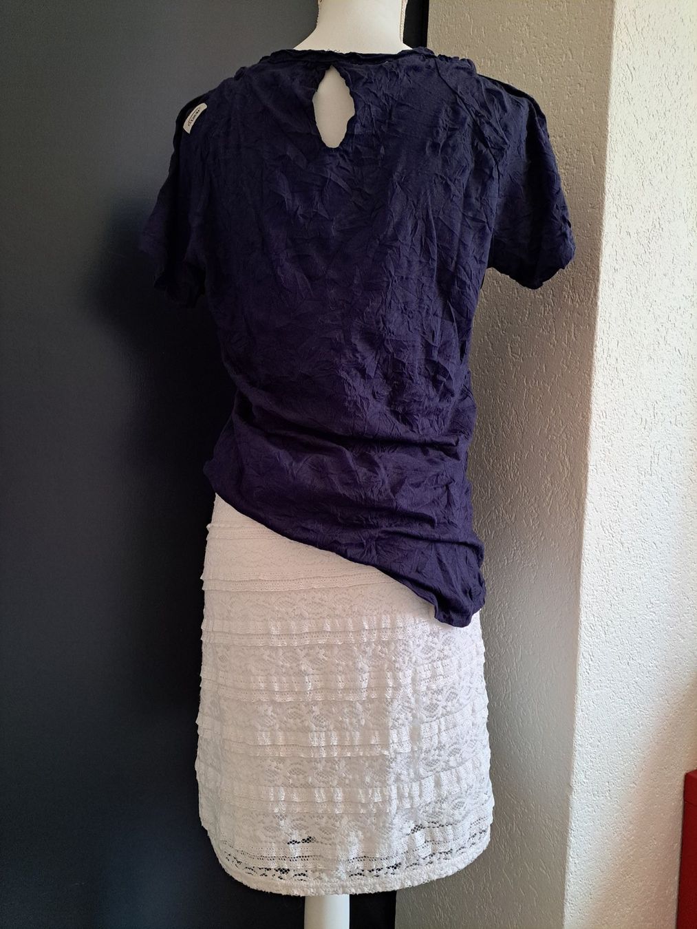 Gonne: Jupe et t-shirt – Usato da Courrendlin venduto da Aheinza 1