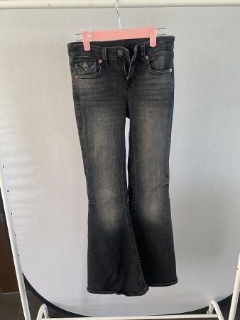 Stradivarius Jeans, Grösse 34, dunkle Waschung, Top Zustand!
