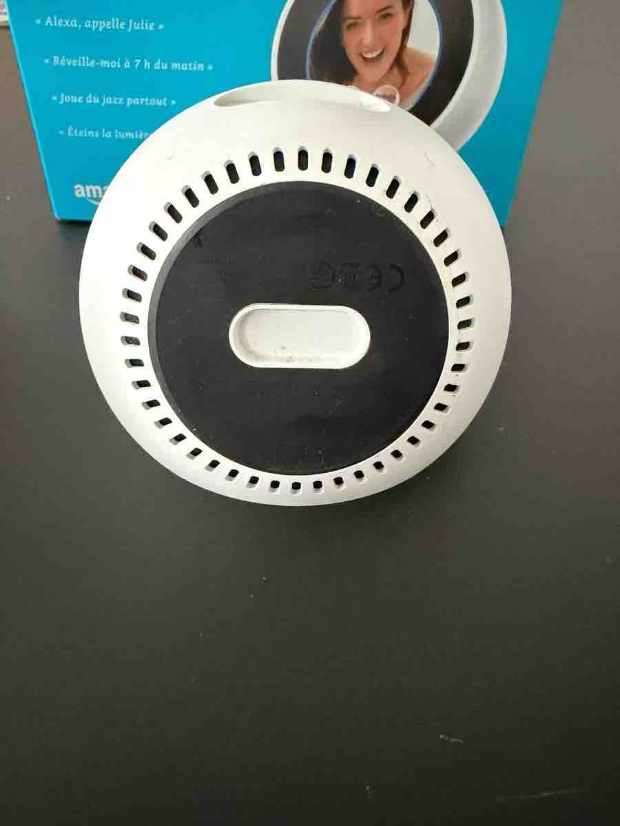 Amazon Lautsprecher: Amazon Echo Spot weiss – Neu (gemäss Beschreibung) aus Zürich von Seryy 3