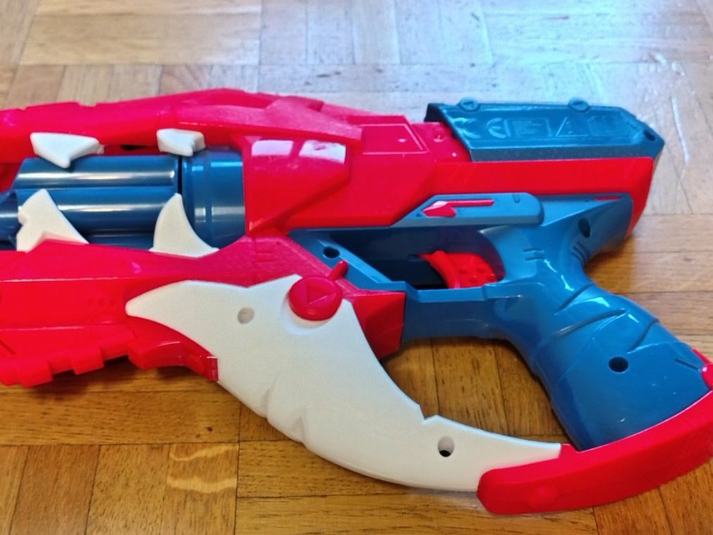 Nerf Giocattoli: Nerf DinoSquad Raptor Slash – Usato da Geneve venduto da muhanned 1