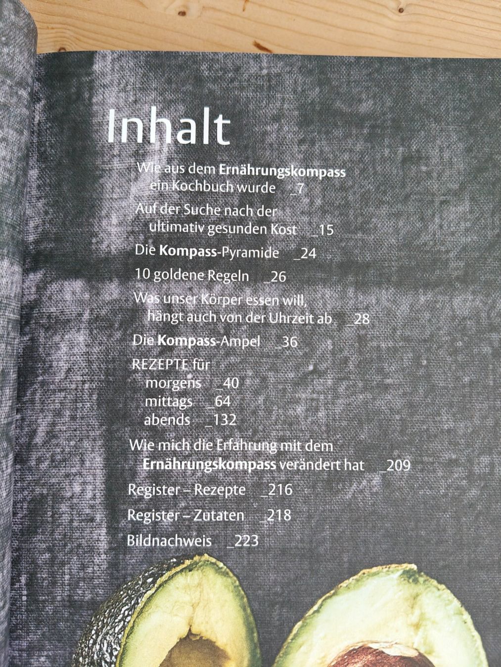 Bücher: Der Ernährungskompass - Das Kochbuch / Bas Kast 2019 – Gebraucht aus Muttenz von Negnuja 1