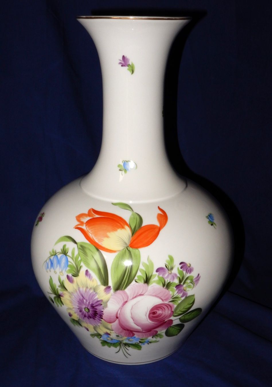 Herend Vasi & Recipienti: Grosse Herendvase, Blumendekor, gemarkt Herend 1944 – Usato da Senèdes venduto da Mutzli52