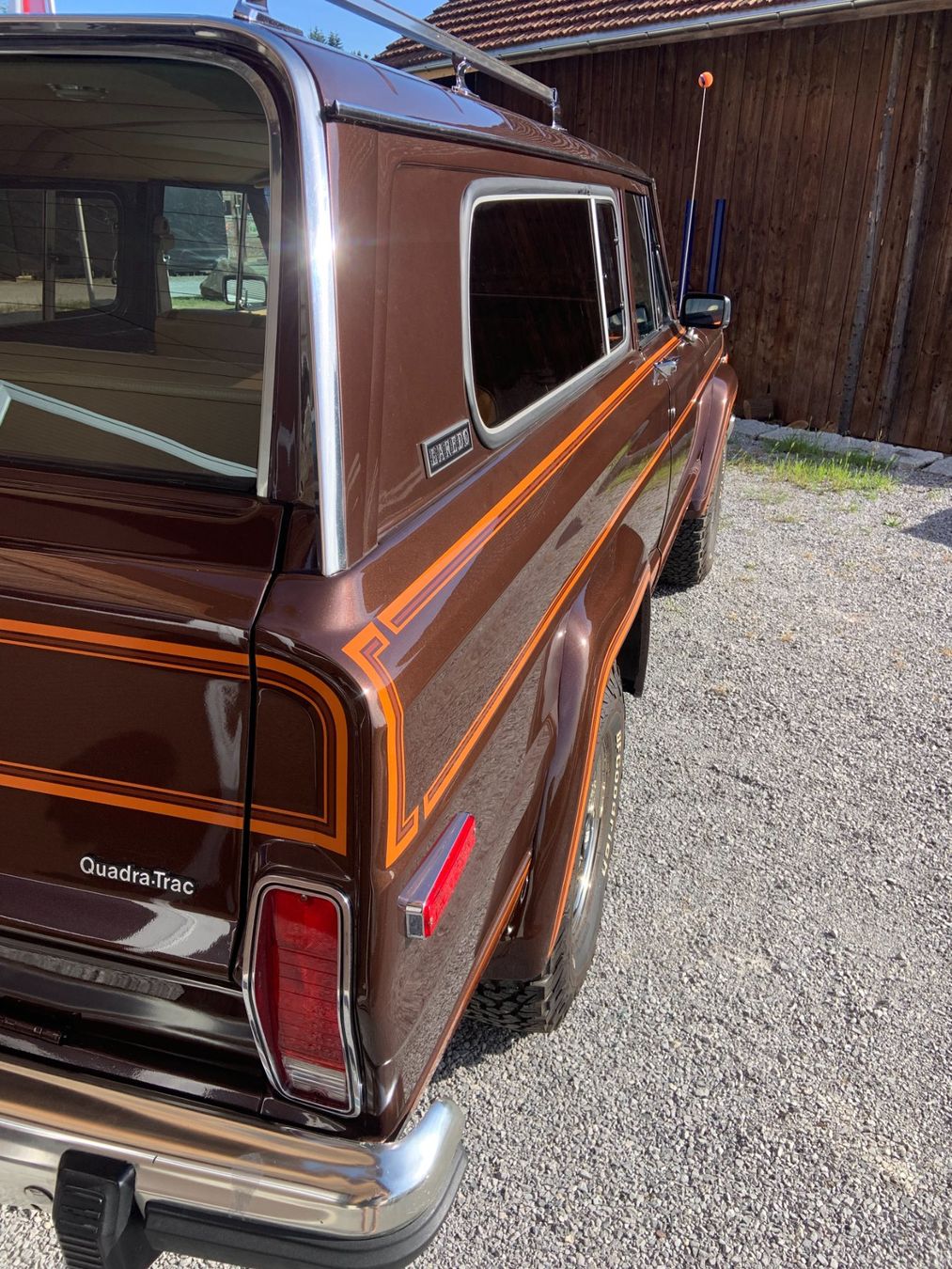 Jeep Automobili: Jeep Cherokee Laredo V8 – Usato da Herrliberg venduto da Imperial1970 5