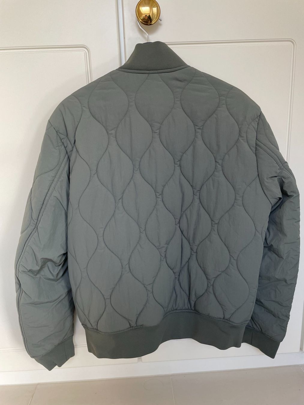 Giacche: Steppjacke von Boss in grau – Usato da Kriens venduto da Bruce05 1