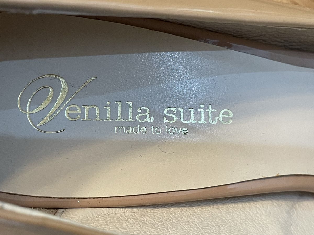 Scarpe da donna: Beige Lackleder Pumps Venilla Suite – Nuovo (secondo la descrizione) da Männedorf venduto da primavera22 3