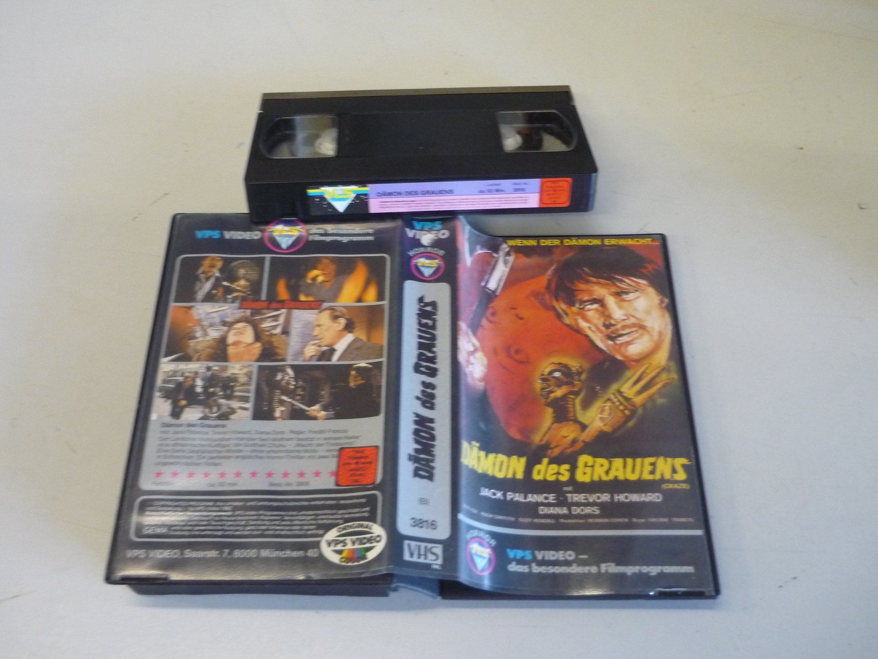 Tutti i VHS: VHS Erstausgabe - Horror - Dämon des Grauens – Usato da Beringen venduto da Flatretriever