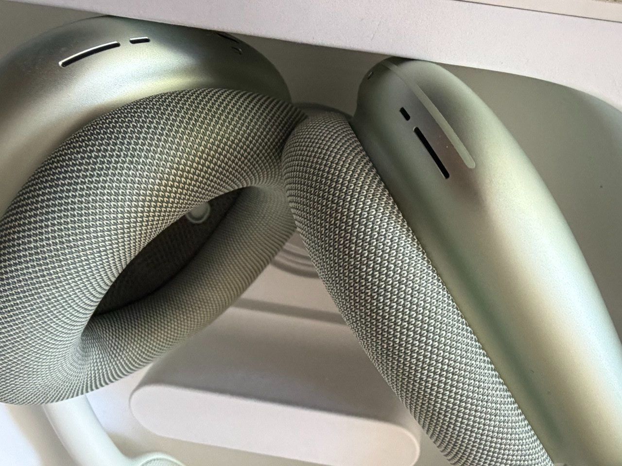 Apple Cuffie: Apple AirPods Max Original Versand OK – Usato da Neuchâtel venduto da Roxy_777 3