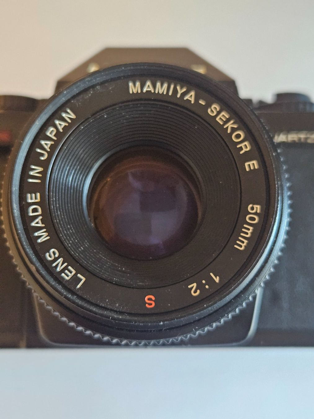 Mamiya Kamera: Mamiya ZM Quartz Spiegelreflexkamera mit Objektiv und Blitz – Gebraucht aus Zürich von Leimbi28 3