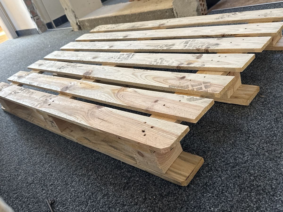 Paletten: 1 Holzpalette, 120x80 cm – Gebraucht aus Amriswil von used2use