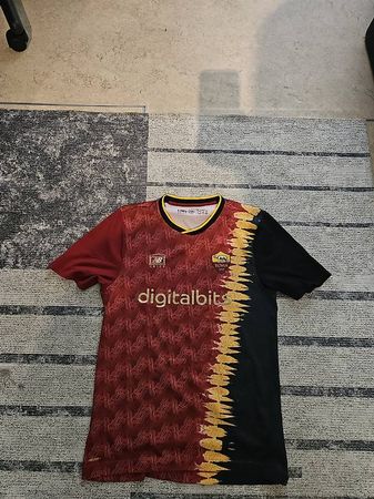 As Roma × Aries Trikot