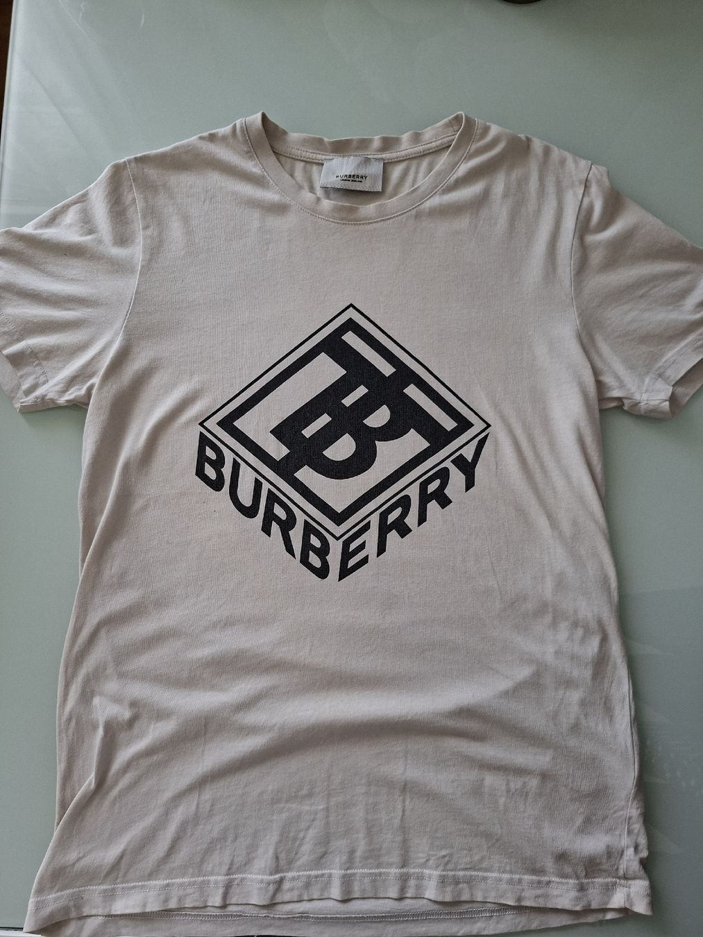 Burberry T-shirt: T-shirt Burberry Beige, taille M – Usato da Renens VD venduto da ser_j2fn 3